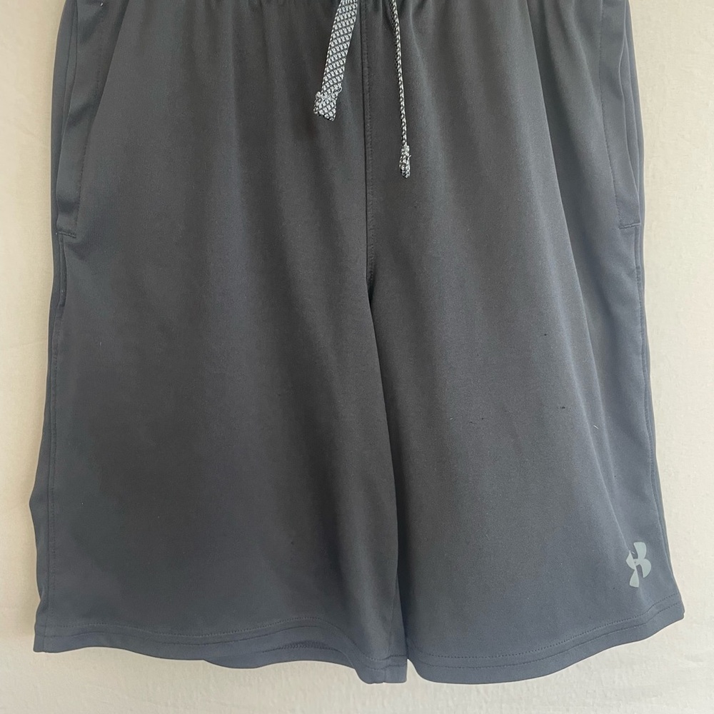 Under Armour Men's Dark Gray Athletic Shorts